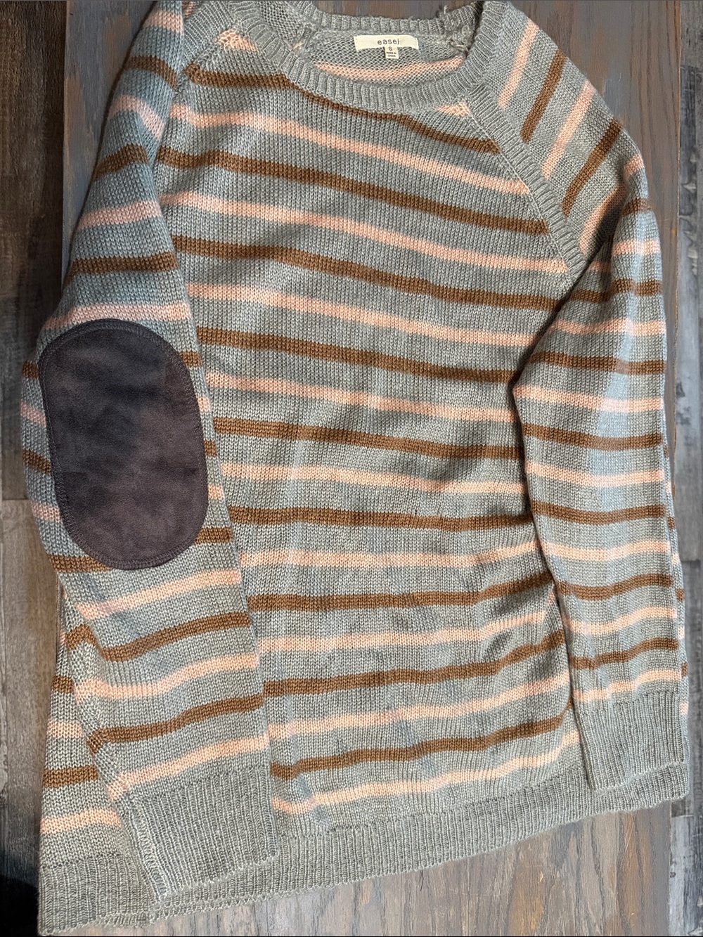 Easel Striped Crewneck Sweater in Gray, Brown & Pink size small